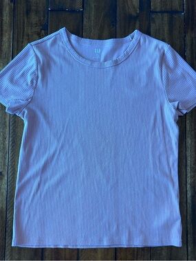 GAP Ribbed Pink Tee